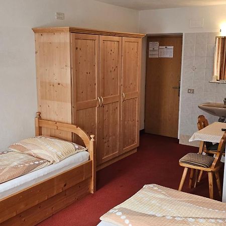 فندق Garni Reutlingen كولفوسكو المظهر الخارجي الصورة